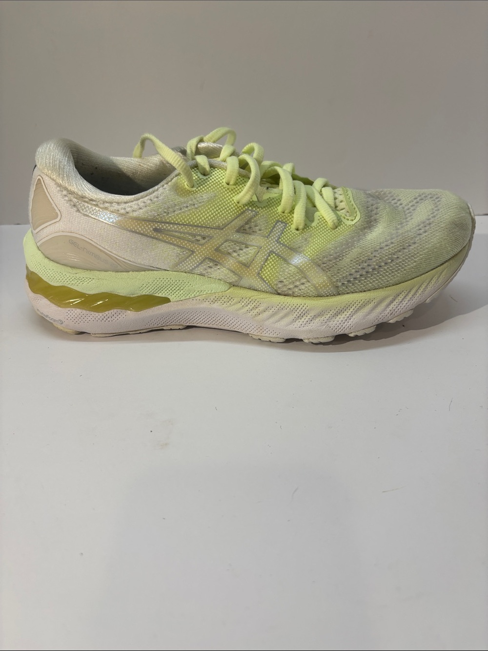 Asics Women's Running Shoe - Light Yellow and Cream size 7.5
